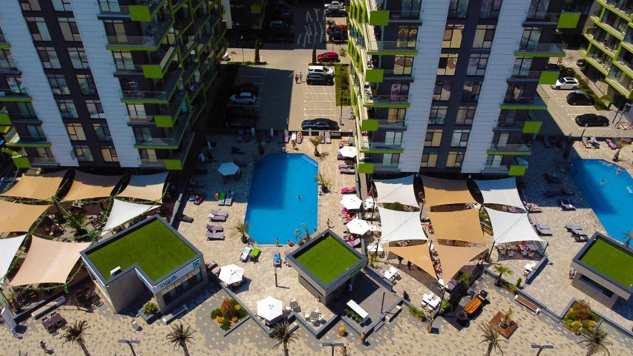 Sunrise Aparthotel Pool & Spa Mamaia Nord นาโวดาริ ภายนอก รูปภาพ