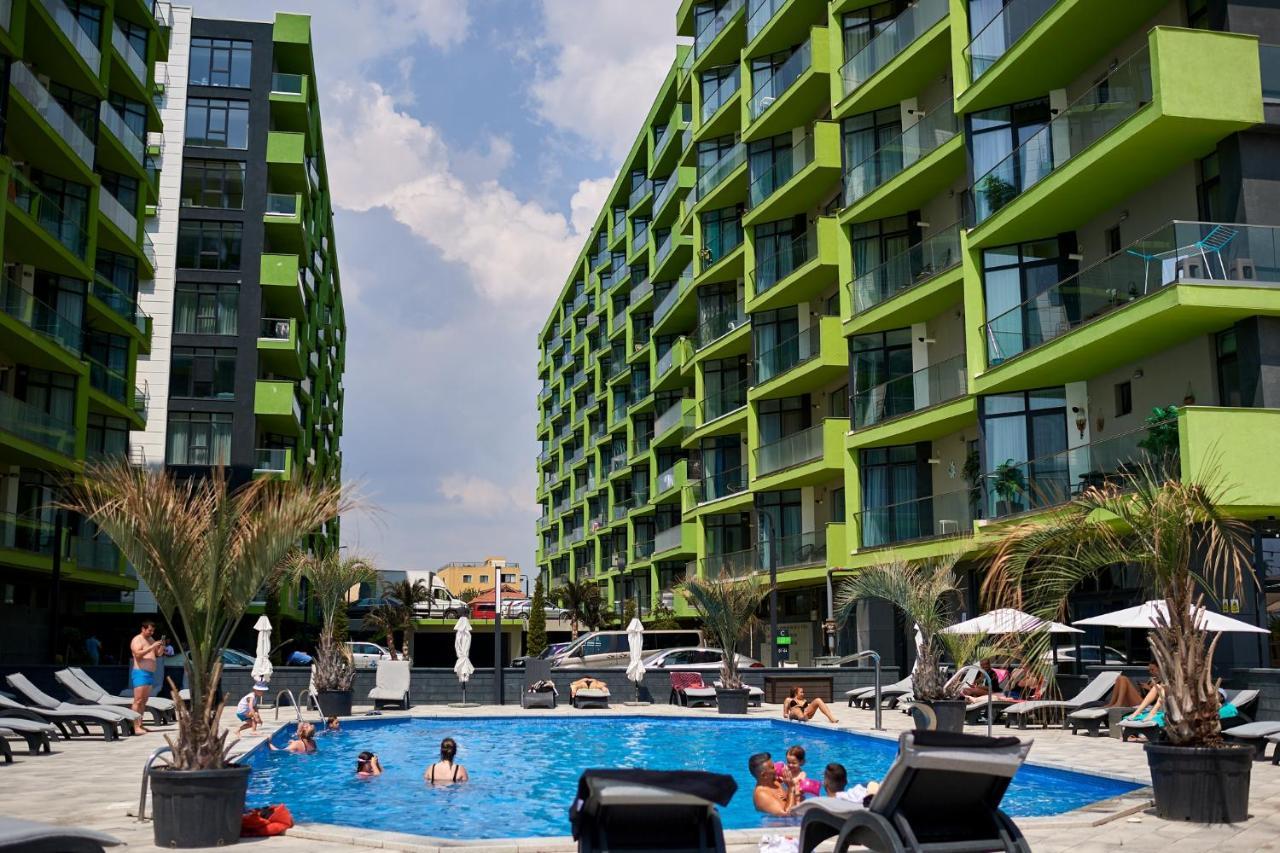 Sunrise Aparthotel Pool & Spa Mamaia Nord นาโวดาริ ภายนอก รูปภาพ